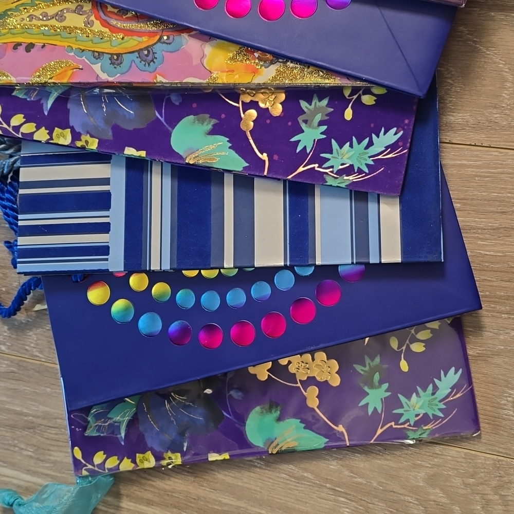 10 Colorful Drawstring Papyrus Gift Bags Set - Picture 3 of 9